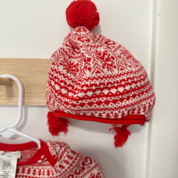 Winter One-Piece 6-9 Months with Matching Hat - Picture 3 of 3